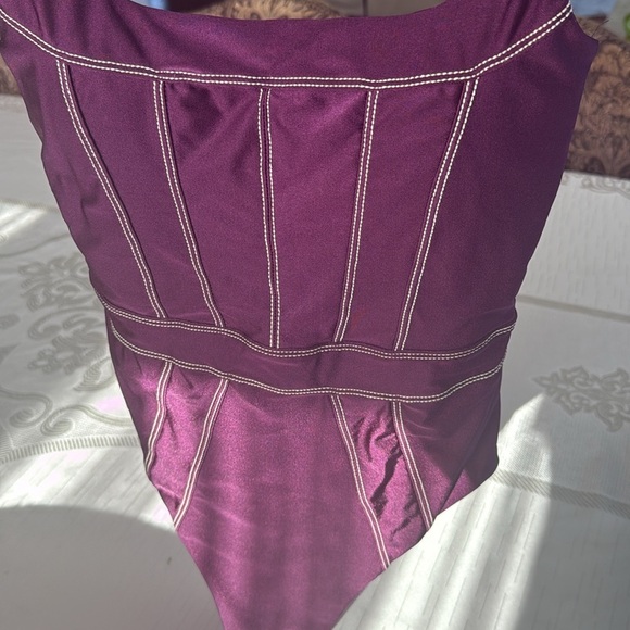 Becca Color Sheen One Piece Swimsuit size M - Picture 6 of 9